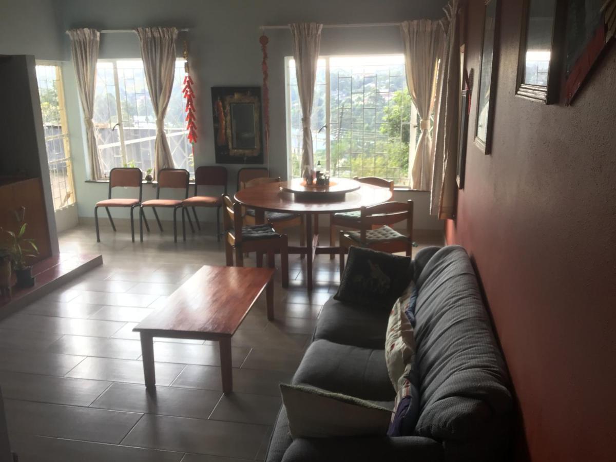 Otentik Guesthouse Mbabane Eksteriør billede