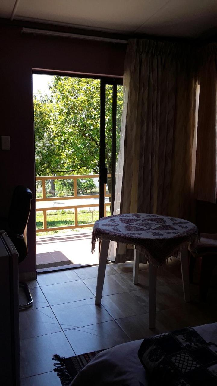 Otentik Guesthouse Mbabane Eksteriør billede